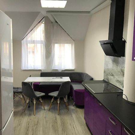 Міни-Хостел Родинного Типу Dubai Uzhhorod Bagian luar foto